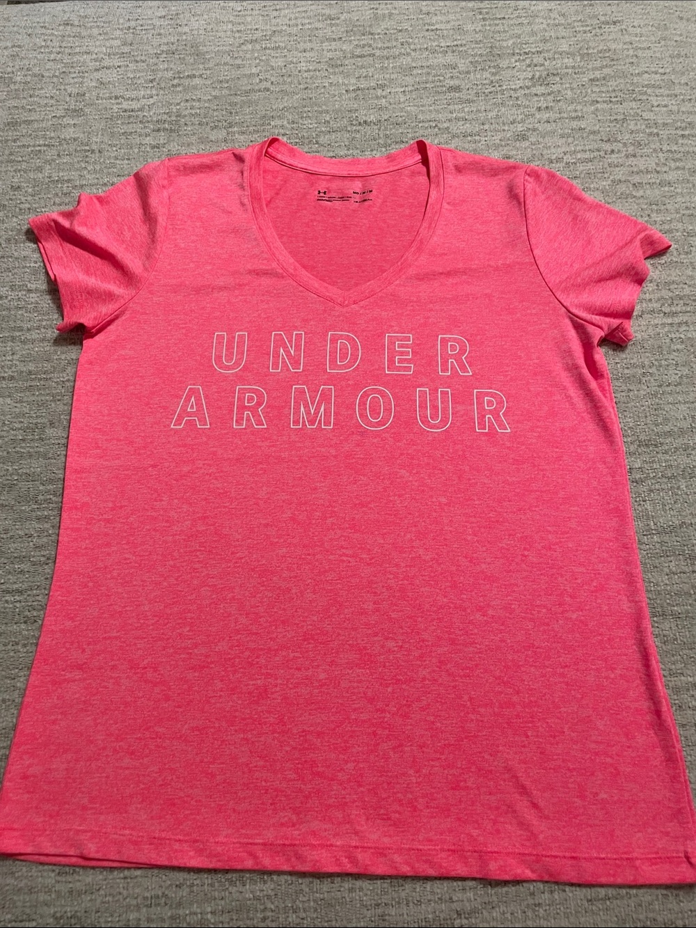 Under Armour Women’s Hot Pink V-Neck Logo Tee
Size - M - Picture 8 of 8